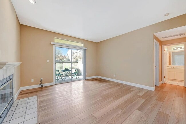 Photo - charming 1-bedroom, 1-bathroom home located on the ground level overlooking the green belt in Par...