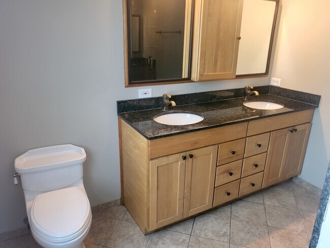 Photo - 3210 Thornberry Ln