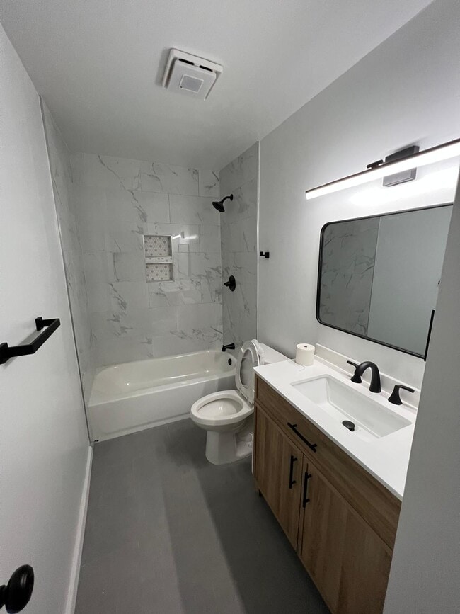 Photo - 246 Fir Tree Ct