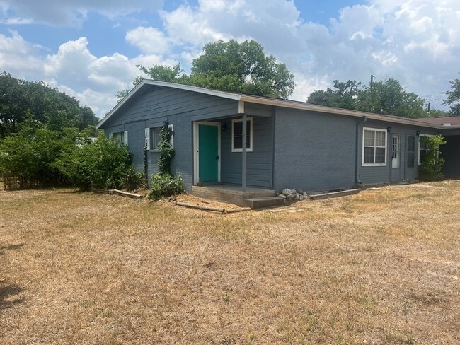 100 Hilltop Dr