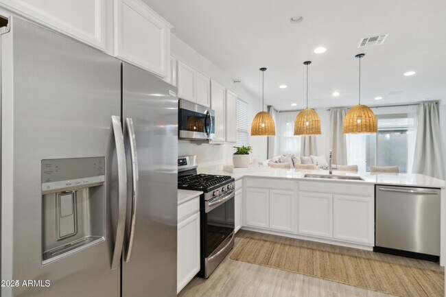 Photo - 5831 N 89th Dr