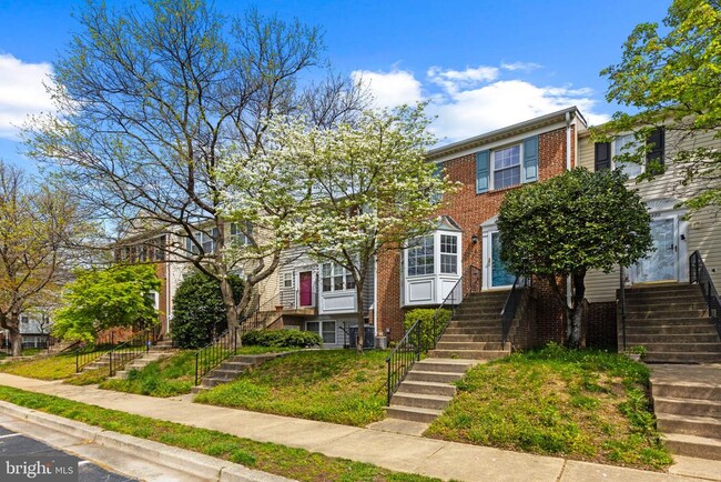 Photo - 2484 Wentworth Dr Townhome