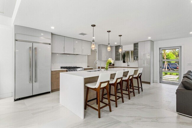 Photo - 902 SW 27th Pl