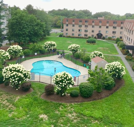 Photo - 135 Grove St Unit 128