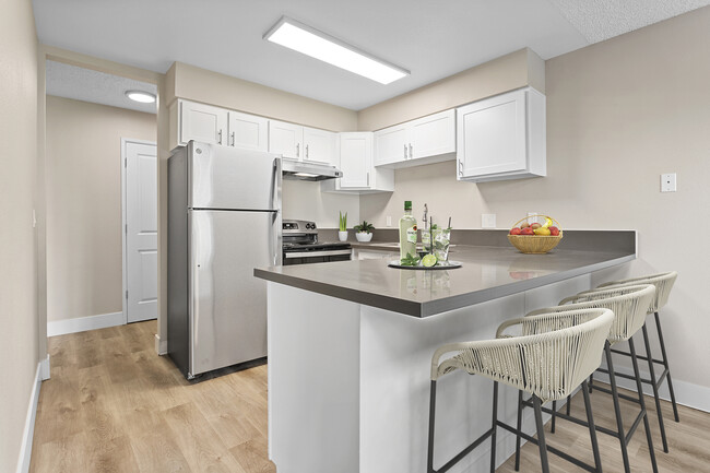 Building Photo - The Alexander Rental