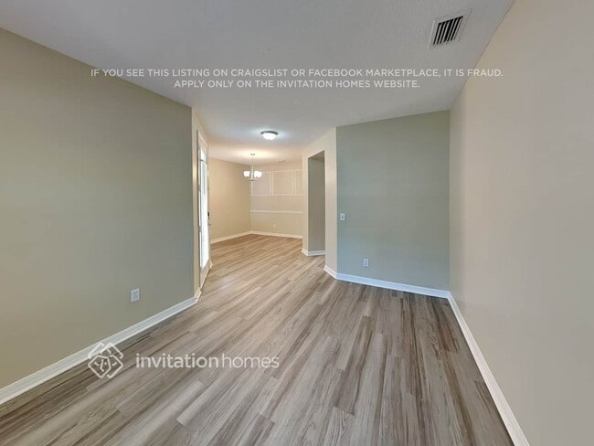 Photo - 901 Benton Dr