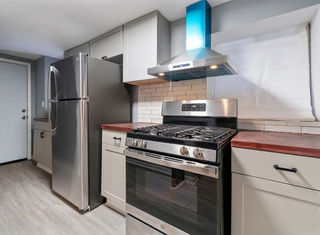 Photo - 5431 S Indiana Ave Unit G