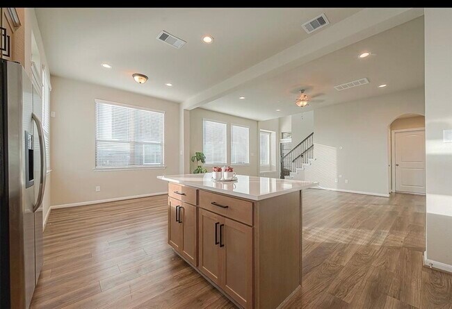 Photo - 8700 Laurel Crest Dr