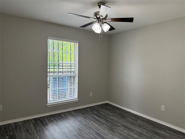 Photo - 3332 Navaro St