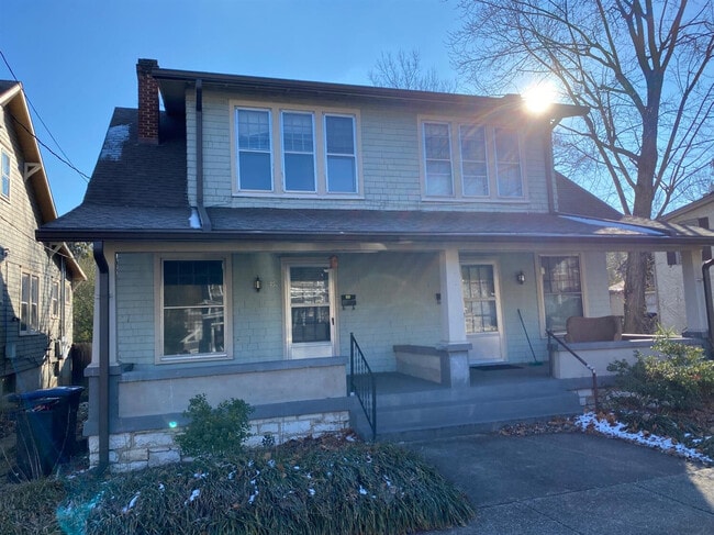 Building Photo - 423 Steele St