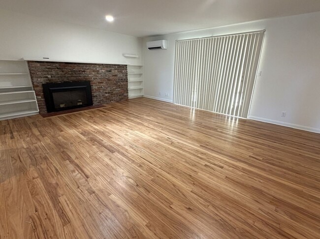 Photo - 2885/2887 Harlow Rd Unidad 2887