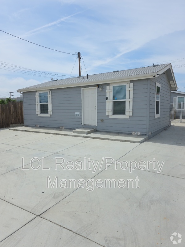 Building Photo - 407 W Sumner Ave Rental