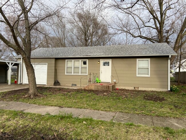 Photo - 611 N Kentucky Ave