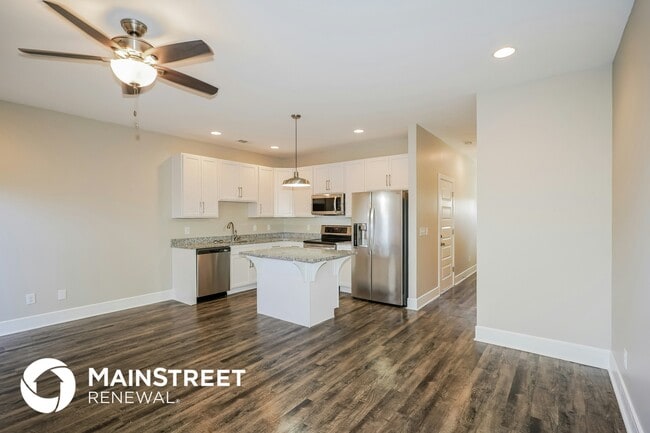 Photo - 112 Hartsville Ct