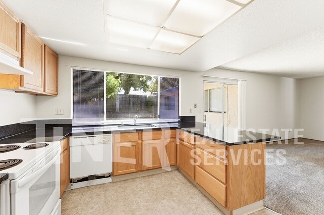 Photo - 10237 Country Way