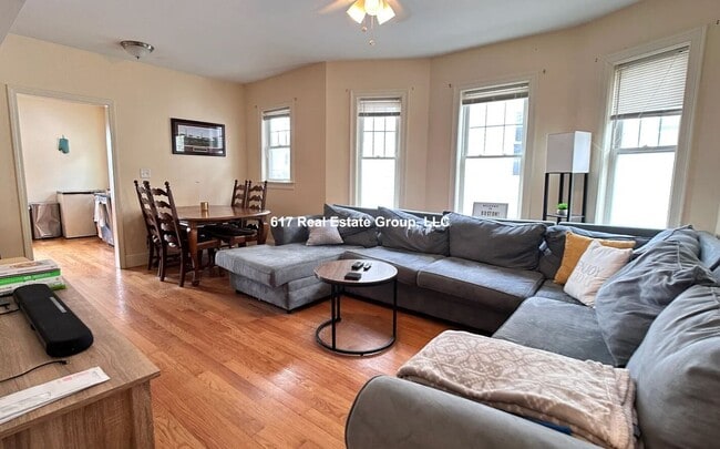 Photo - 74 Brooks St Unidad 2 Rental
