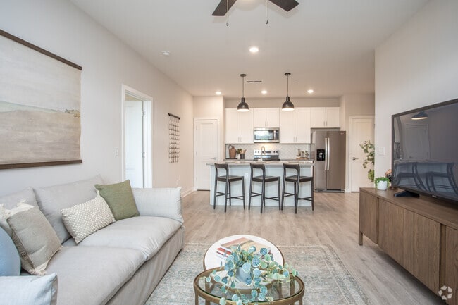 2BR, 2BA - 1,136SF Bahia - Living Area