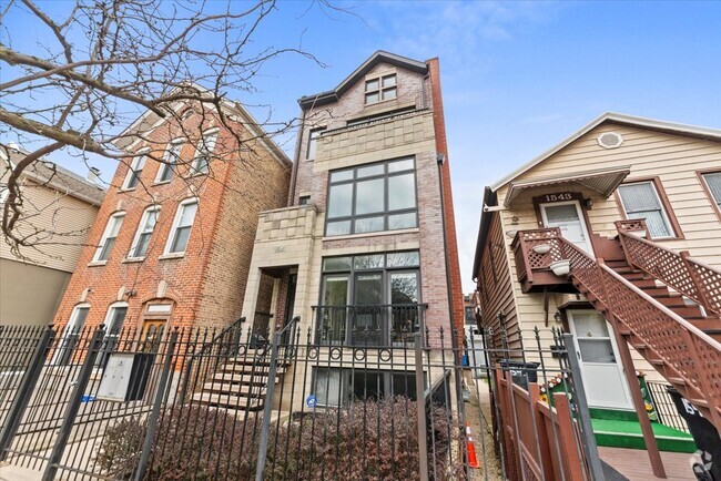 Building Photo - 1541 W Cortez St Unit 3 Rental