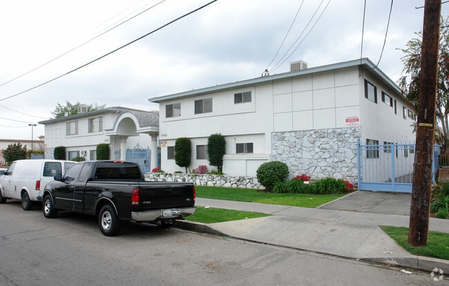 Wyandotte Apartments