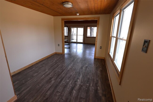 Photo - 15676 Frazho Rd