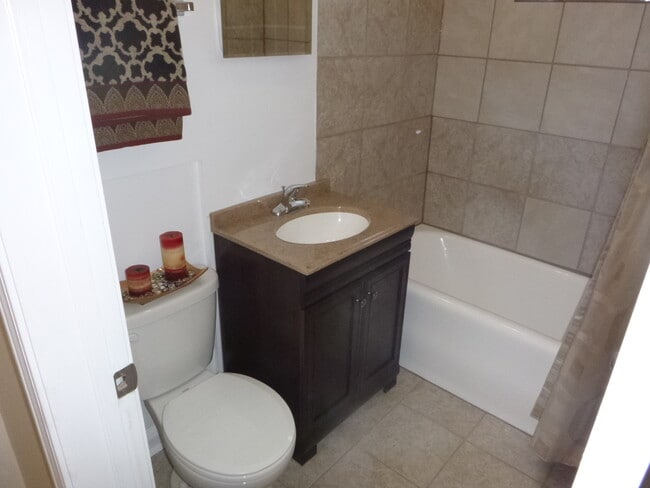 Photo - 3156 W Warren Blvd Unit 208