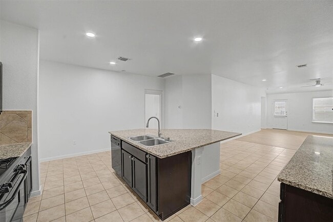 Photo - 165 Dusky Thrush Dr