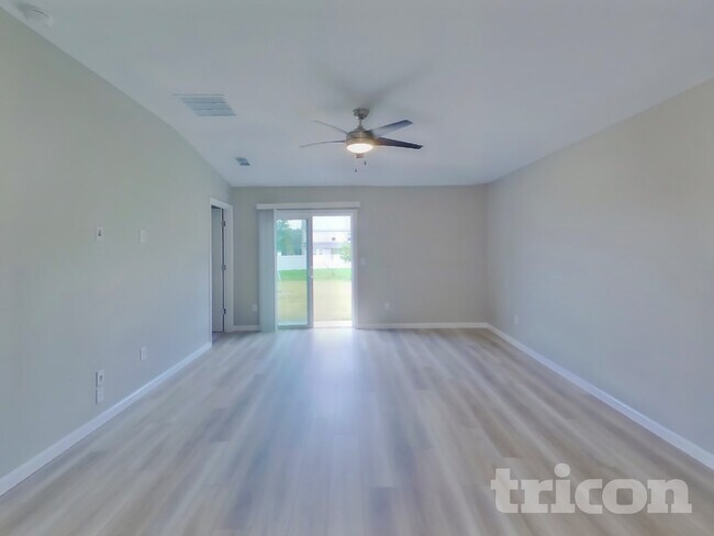 Photo - 2881 Grand Finale St House