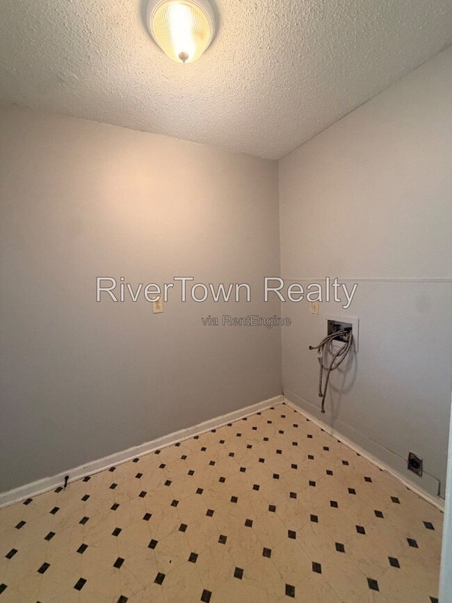 Photo - 4280 Mikewood Dr