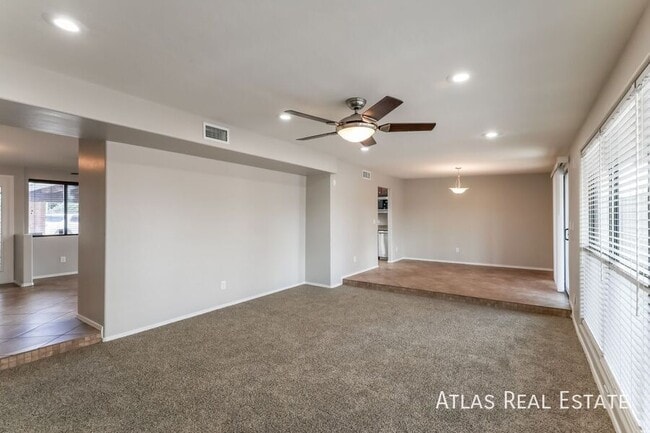 Photo - 1002 S Seco Pl