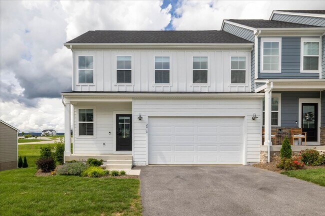 Photo - Spacious Home in Westhill Community - Rent...