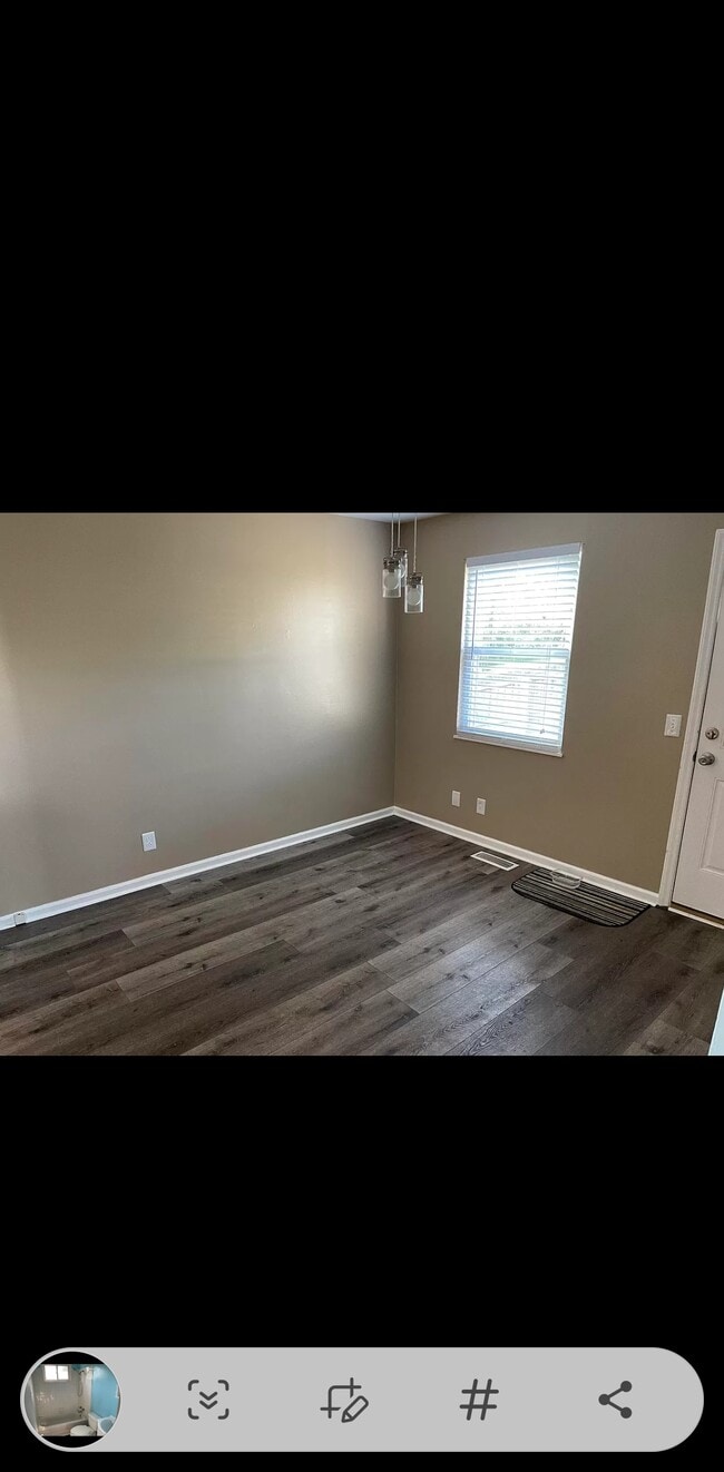 Photo - 1308 Maverick Trail