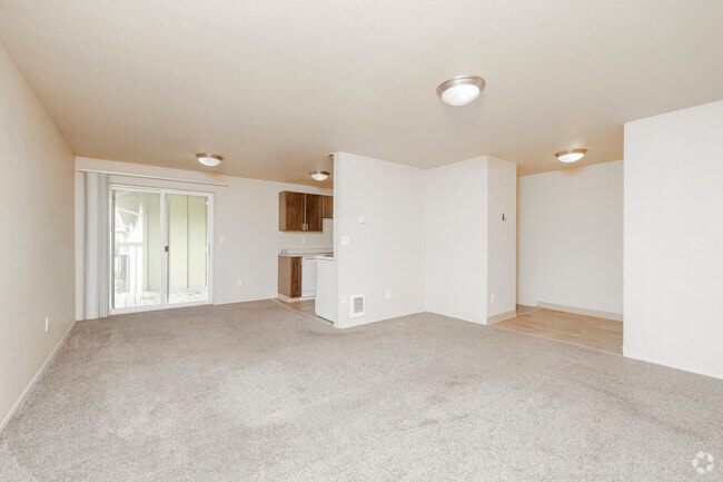 2BR, 1BA - 838SF - Living Room
