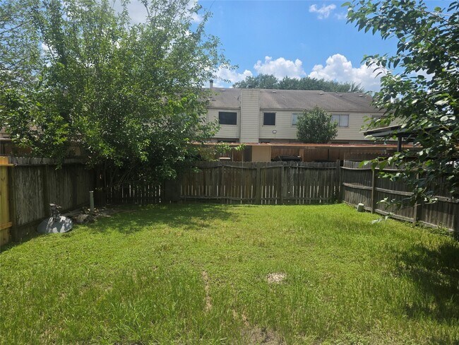 Photo - 15515 Martineau St