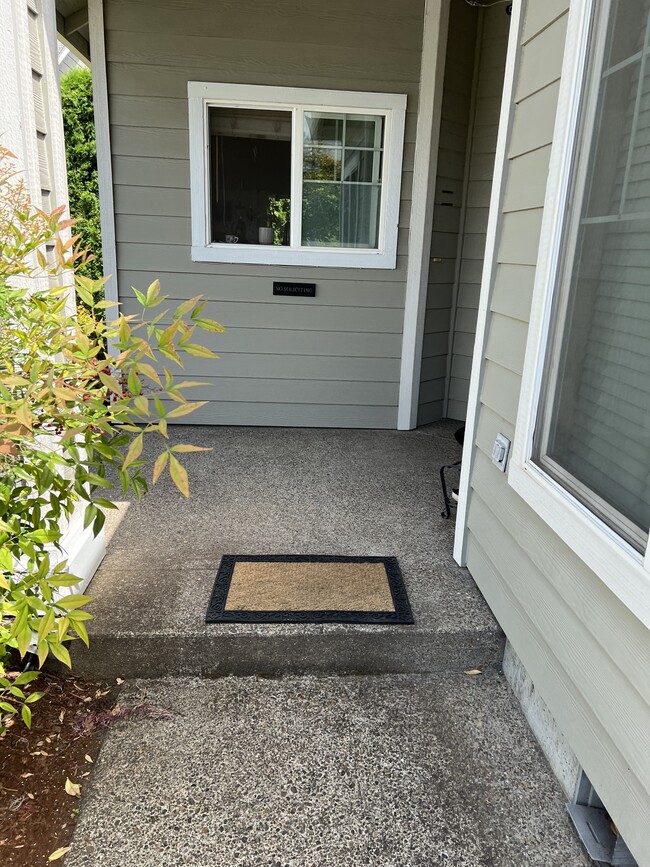 Photo - 2346 NE Ashton Way