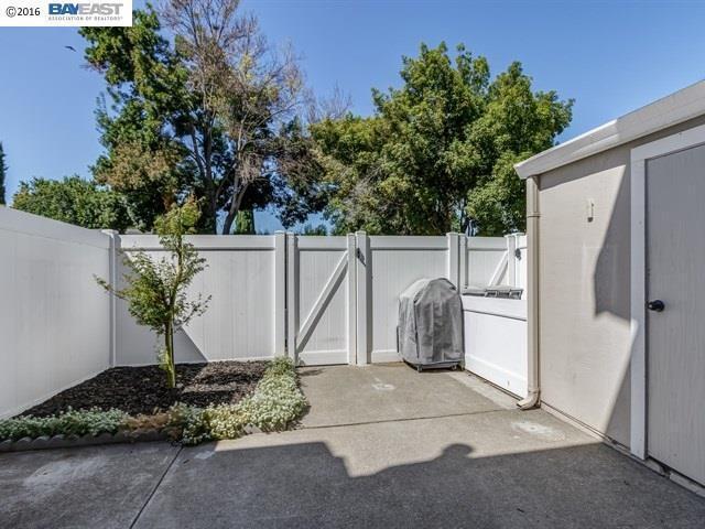 Photo - Park like end unit, move in condition with...