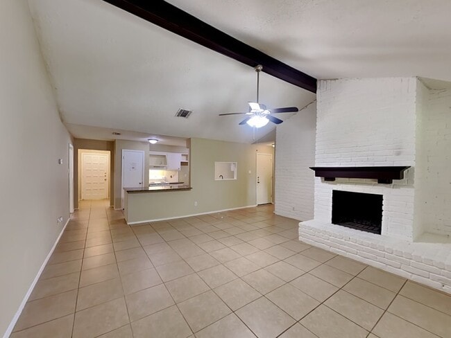 Photo - 16627 Blackhawk Blvd