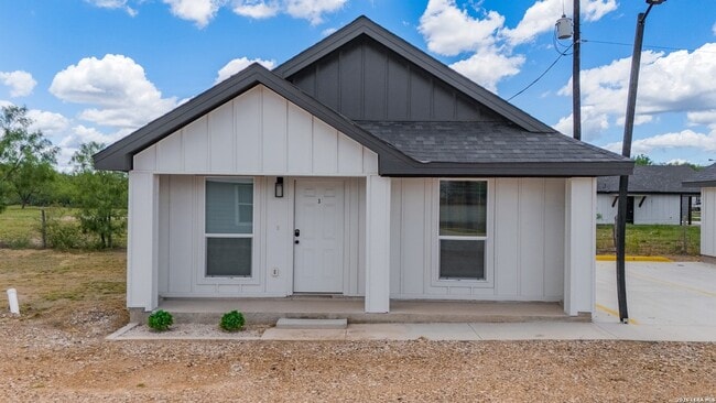 Building Photo - 221 Dub Dr