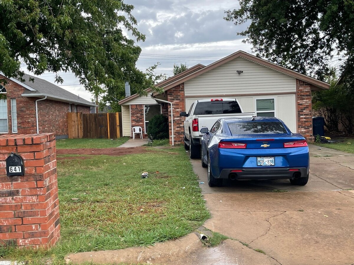 Photo - 641 NW 114th St