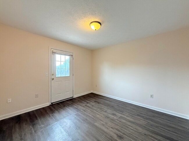 Photo - 245 Maryland Dr Unit 5