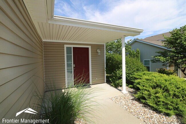 Photo - Gorgeous Duplex with Amazing View Off of Scenic Drive!