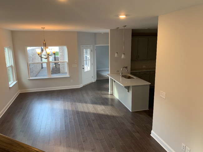 Photo - 238 Cloverbrook Way