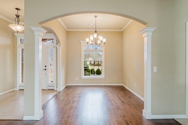 Photo - 602 SW Barn Valley Rd