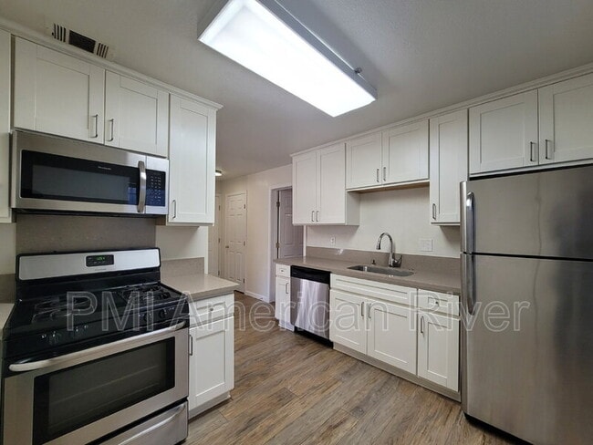 Photo - 2525 J St Unit A