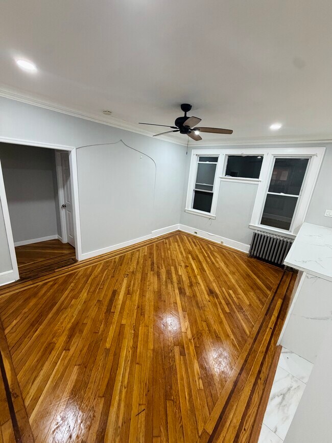 15 Finlay Pl Unit 1L