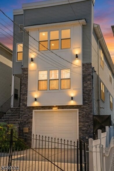 Photo - 168 Johnson Ave Unit 2
