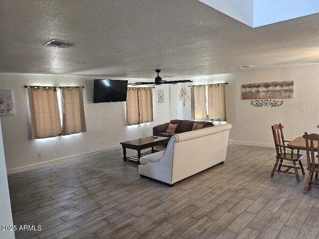 Photo - 2321 N 30th St