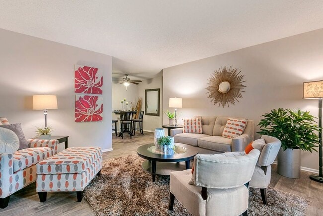 Photo - Commons at University Square