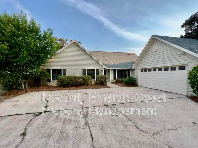 Photo - 710 Swan Ln Casa