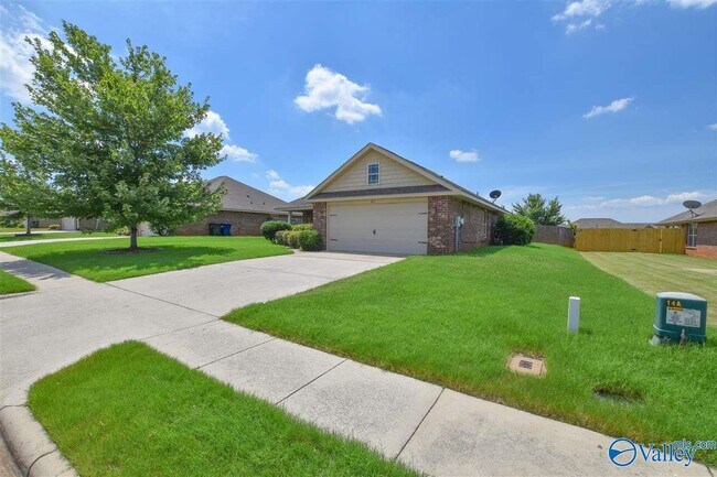 211 New Bristol Ln