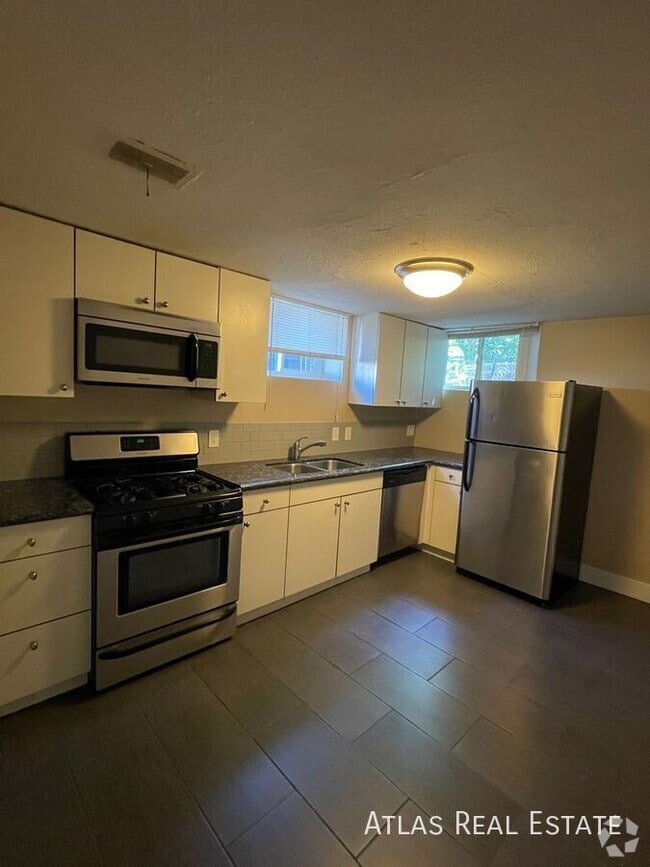 Building Photo - 2650 W 40th Ave Unit 2 Rental